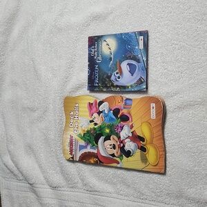 Dinsey 0S black and green and white and orange